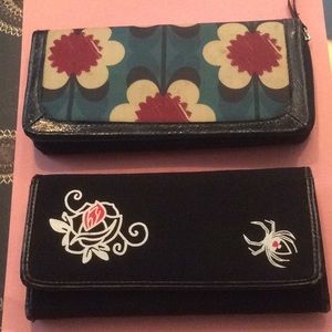 Lot of 2 Wallets Checkbooks Spiders/Flowers Prints